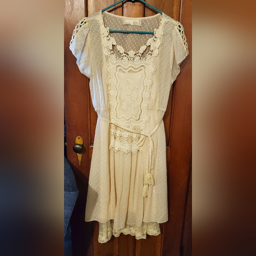 Cream Vintage like dress size L